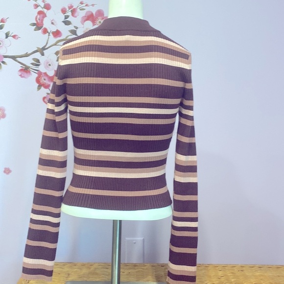 NWT Closet Space Turtleneck Colorful Striped Stretchy Sweater Girls Size Large ! - Picture 4 of 10